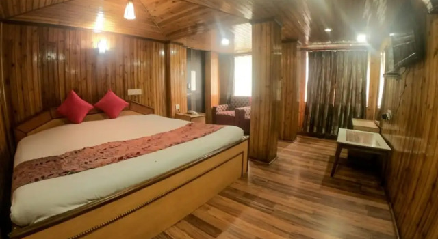 Номер Deluxe Goroomgo Broadway Mall Road Darjeeling
