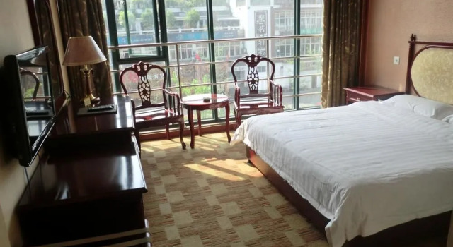 Huayu South City Hotel, Boek Hotel Hotels in Chengdu met parkeren, Parkeren