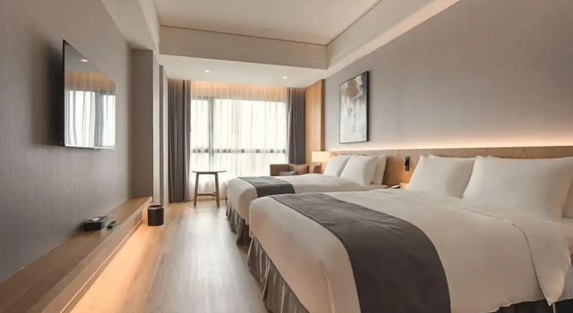 Четырёхместный семейный номер Standard Grand Banyan Hotel