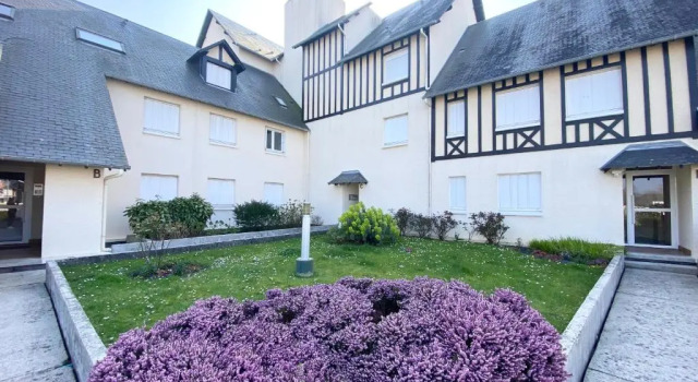 Studio tout équipé proximité plage et thalasso, Забронировать Отель Кабур 