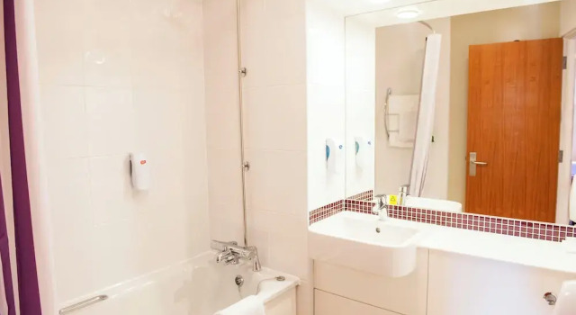 Двухместный номер Standard Premier Inn London Wembley Park