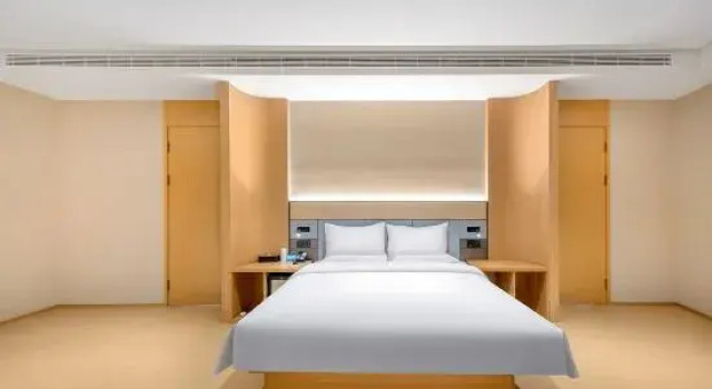 Люкс Deluxe JI Hotel (Daqing West Railway Station Wanda Plaza)