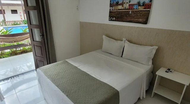 Двухместный номер Standard с балконом и с видом на бассейн Hotel Malibu