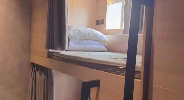 Кровать в общем номере (мужской номер) с видом на город Iforest Youth Hotel - Nanjing Road Pedestrian Street Huanghe Road Store