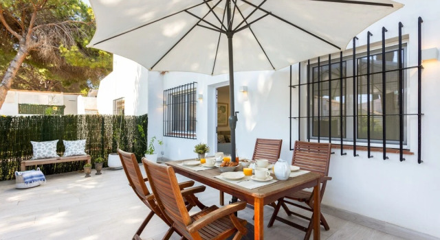 Beautiful & Quiet 2 Bdrs Apartm With Private Terrace & Communal Swimming Pool. Benamara