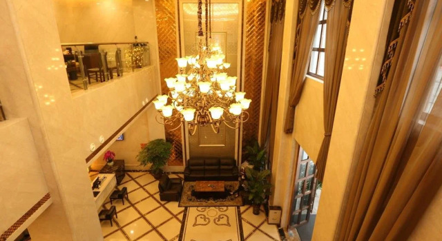 Yinhuang Holiday Hotel, Prenota Hotel Pi County Chengdu
