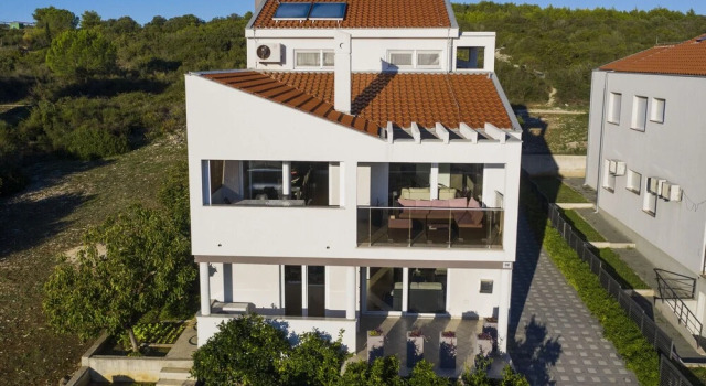 Villa Limona Close to Zadar Center sea View Private Pool Garden Near Beach, Забронировать Вилла Коттеджи Задар, рядом с Пляж Мали Милни, Коттедж