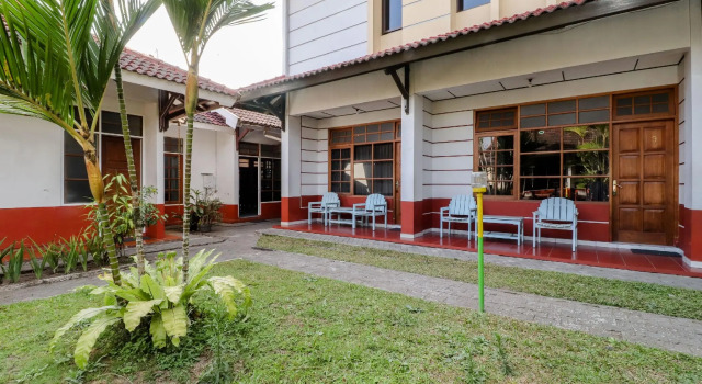Satriafi Hotel, Rezervovat Hotel 3hvězdičkové hotely v Yogyakarta Province, 3*