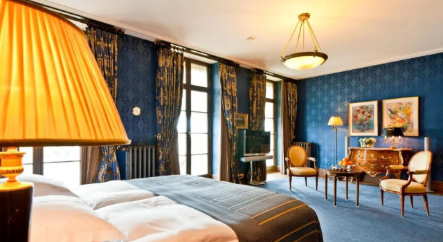 Полулюкс Grand Hotel LES TROIS ROIS