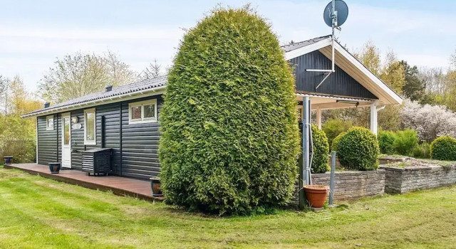 6 Person Holiday Home in Nykobing Sj, Book Feriehus Sommerhuse i Sjælland, Hytte