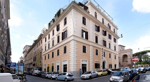 Hotel Golden