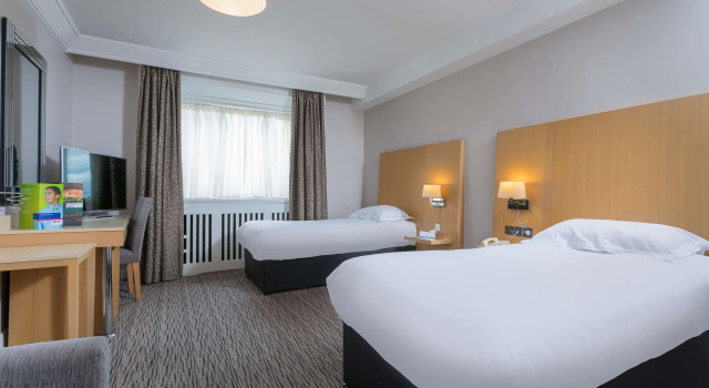 Трёхместный номер Standard Park Inn by Radisson Shannon Airport