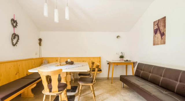 Lovely Apartment in Hainzenberg