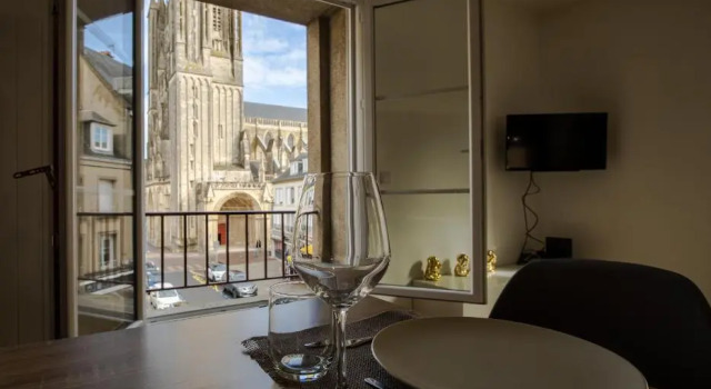 Grand F2 refait à neuf, Plein coeur Centre Ville, Забронировать Апартаменты/квартира  