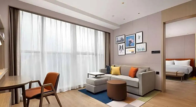 Home2 Suites by Hilton Handan East Railway Station, Book Hotel Hoteller i Handan med parkering, Parkering
