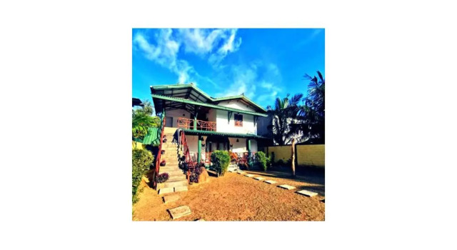 Люкс Deluxe Blue skies guest house and restaurant