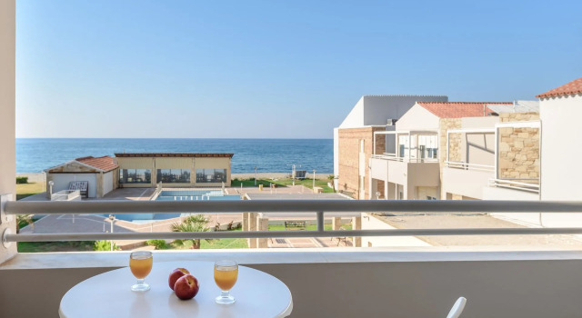 Студия Kostakis Beach Hotel
