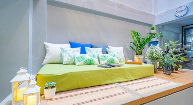 Warm Hostel