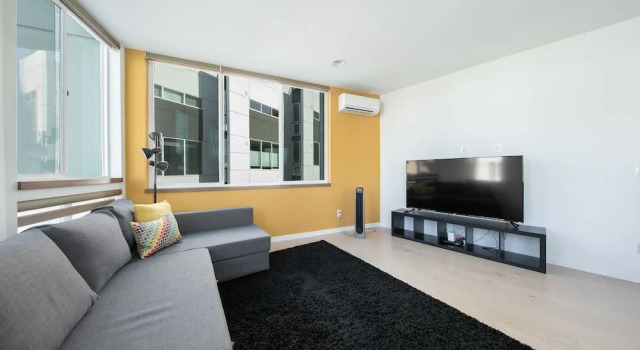 Hosteeva Modern Townhome w Rooftop