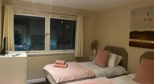 Апартаменты City Centre 2 bedroom apartment, secure parking.