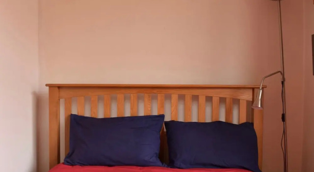 2 Bedroom Flat in Brockley With Garden, Varaa Huoneisto Asunnot kohteessa Merseyside, Huoneisto