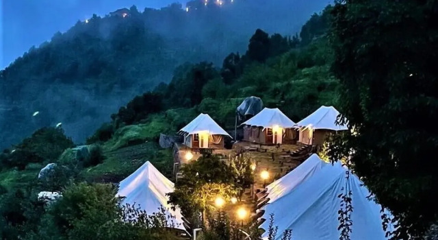 The Bugyal, Rezervovat Lázně / Resort Tehri Uttarakhand