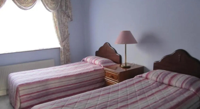 Neidin House, Book Hotel Hotels in Kerry with Parking, Parking