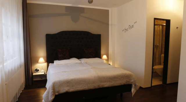 Boutique Hotel Weisses Kreuz, Забронировать Бутик-отель Отели Люцерна 3 звезды, рядом с Конгресс-центр Люцерна, 3*