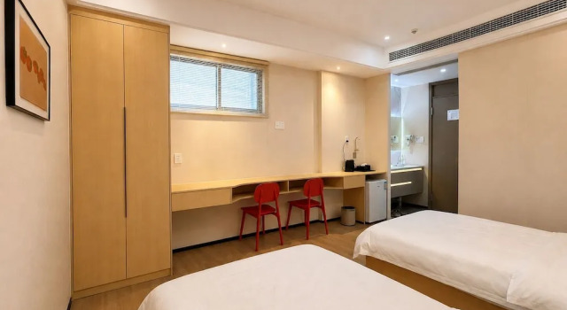 Fantasy Inn, Boek Pension Hotels in Tongatapu Island met parkeren, Parkeren