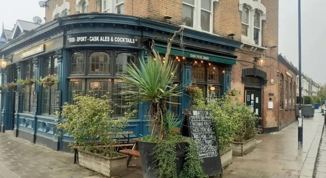South London 1-bed Apt, Sleeps 3, 8 Mins to Tube