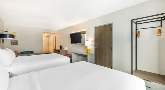 Люкс Comfort Suites Fort Myers East I-75