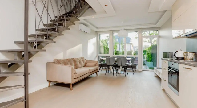 Апартаменты Superior Amber Diamond - 3 Level Townhouse