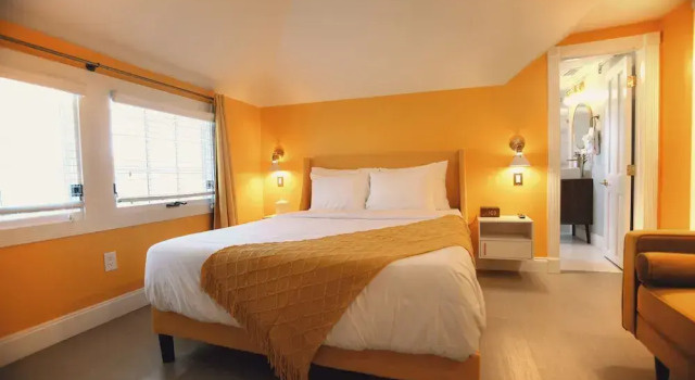 Двухместный номер Deluxe Peninsula Bed & Cocktails