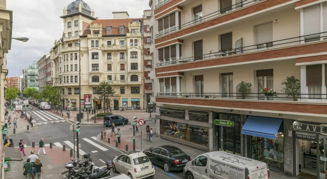Urban by Forever Rentals, Rezerwuj Hotel Hotele w Baskonia z parkingiem, Parking