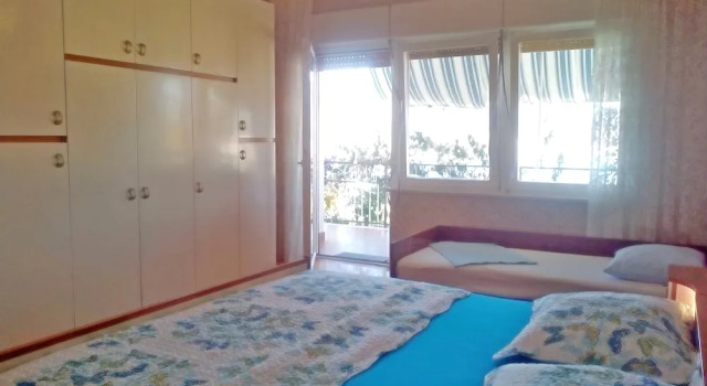 Apartment Frane, Забронировать Апартаменты/квартира Отели Винишче с парковкой, рядом с Пляж Смоквина, Парковка