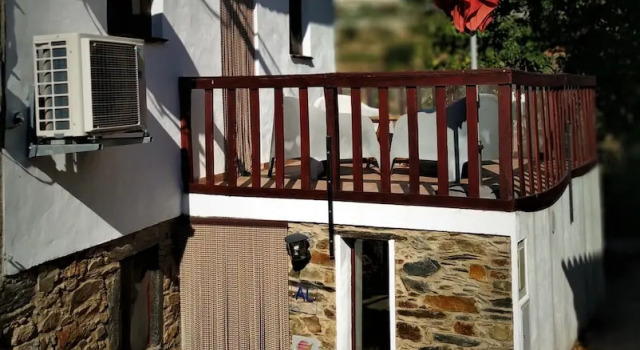 Коттедж с 2 комнатами с балконом и с видом на горы Casas da Encosta