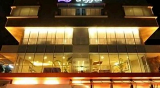 Anggrek Shopping Hotel
