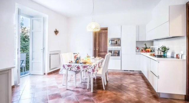 Апартаменты с 3 комнатами с балконом Maison Palazzo Correale