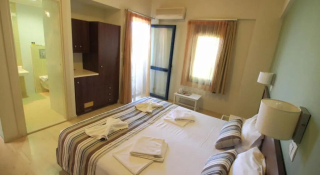 Двухместный номер Standard с частичным видом на море Horizon Beach Hotel