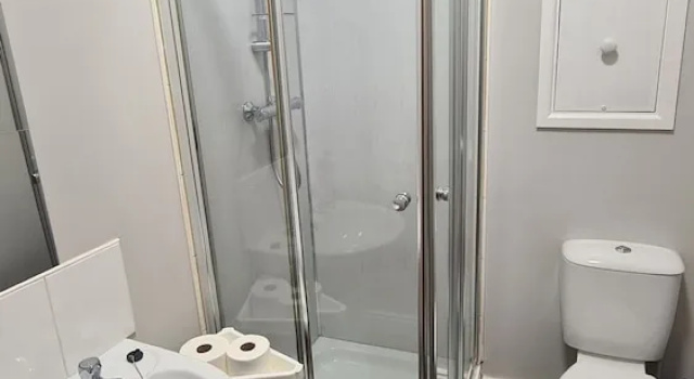 Апартаменты Economy Waterworks En suite Rooms with Private Living Room