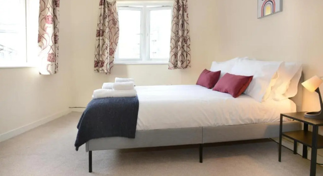 Коттедж 4 Bedroom town house in the heart of Southampton