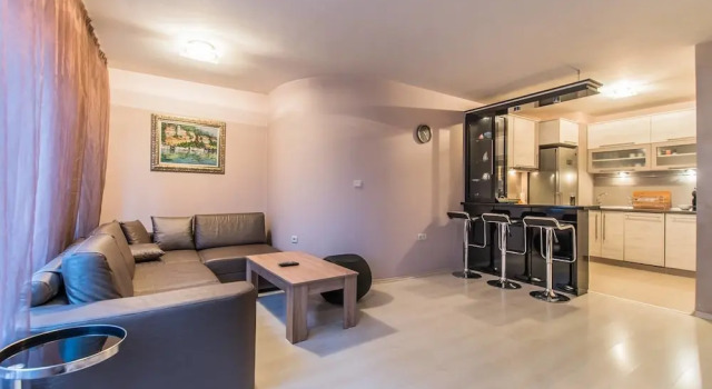 FM Deluxe 1-BDR Apartment with Limited Access - Lozenetz, Varaa Huoneisto Lozenets 