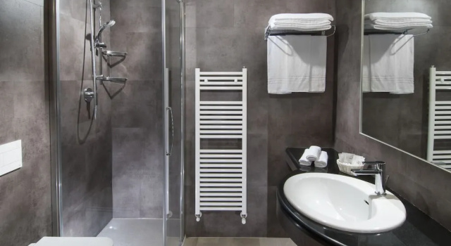 Трёхместный номер Standard с балконом Hotel Prestige