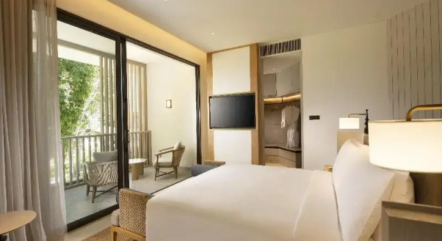 Двухместный люкс Deluxe Hilton Burau Bay Langkawi Resort