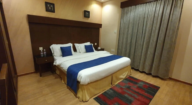 Saryet Al Hamra Hotel Apartments, Забронировать Апартаменты/квартира Аль-Хамра 