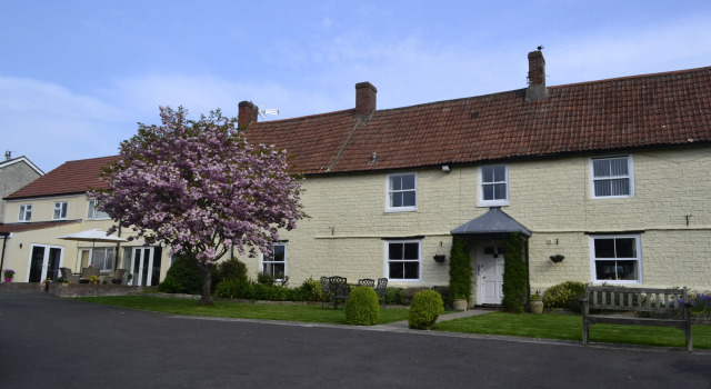 The Lawns Tea Room and B&B, Rezervați Bed and Breakfast Bridgwater Somerset