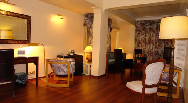 Люкс с балконом Kismet Hotel