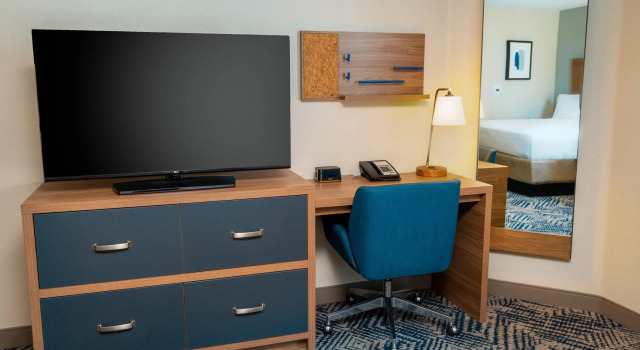 Четырёхместный люкс Candlewood Suites Las Vegas - E Tropicana