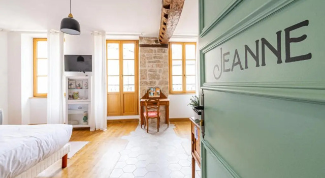 Студия Superior La Maison George