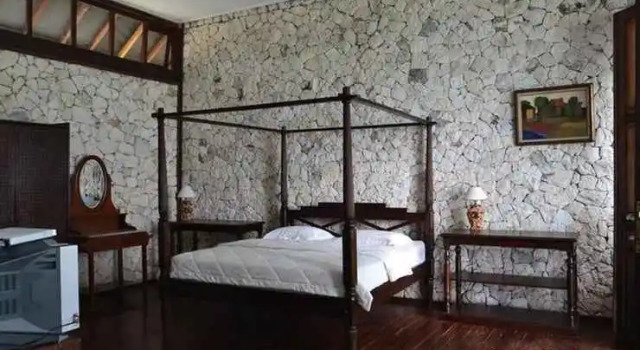 Hotel Nirwana Laut